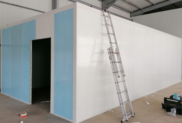 Camera frigorifica de refrigerare 4m x 5m x 2,10m