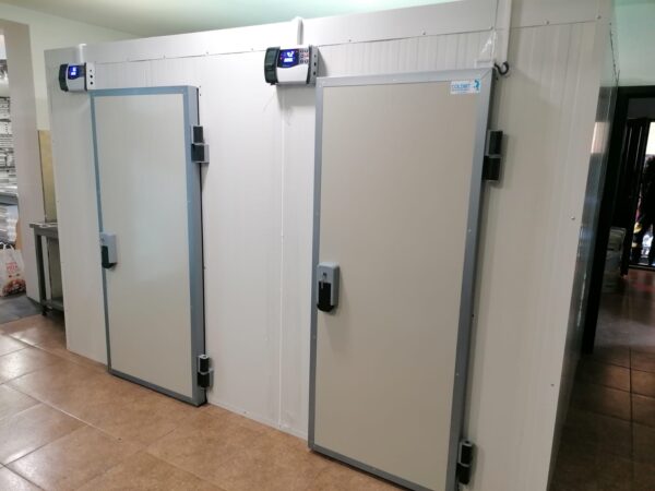 Camera frigorifica dubla refrigerare/congelare  4m x 2m x 2,20m